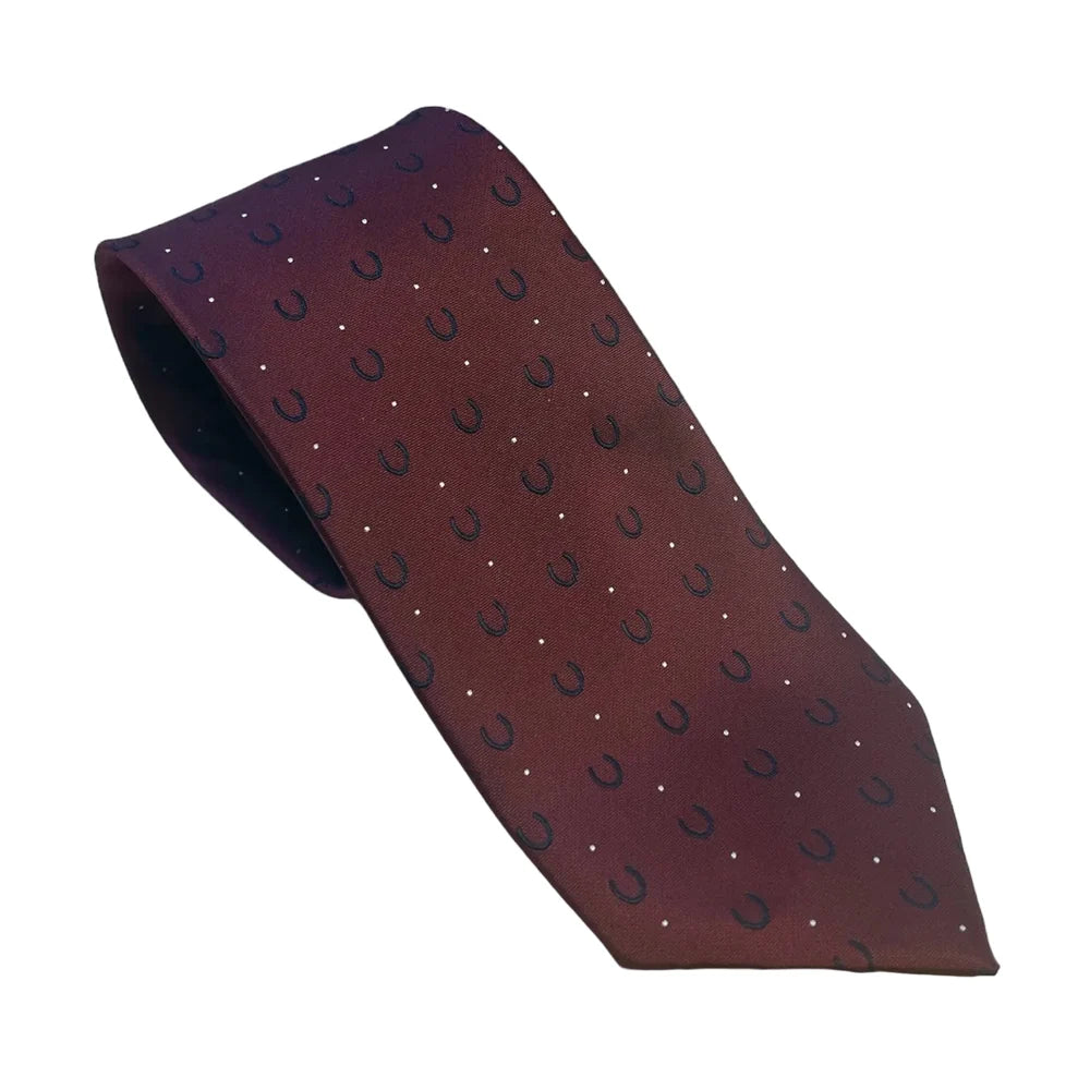 Junior Horseshoe Showing Tie
